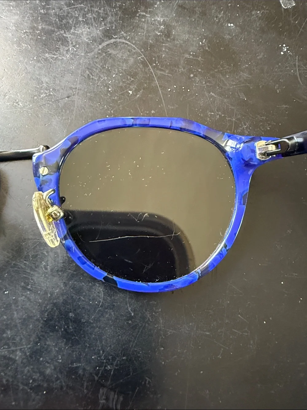 McQueen Blue Round Sunglasses - Stylish Women